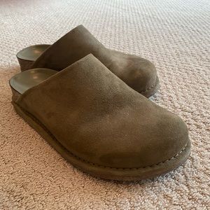 Like new Jenni Kayne suede leather moc clog